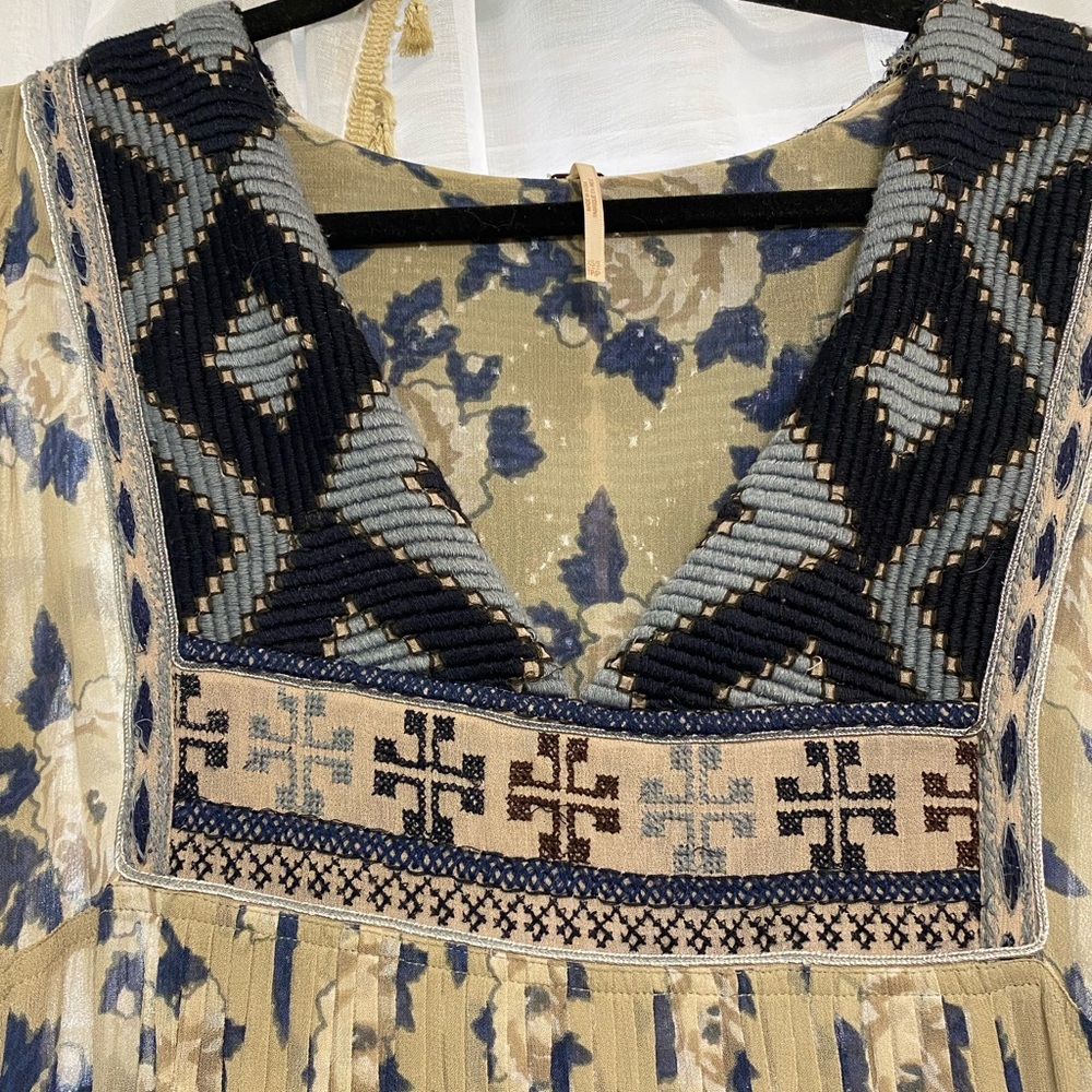 RARE Bold Blooms Free People dress - Picture 2 of 9